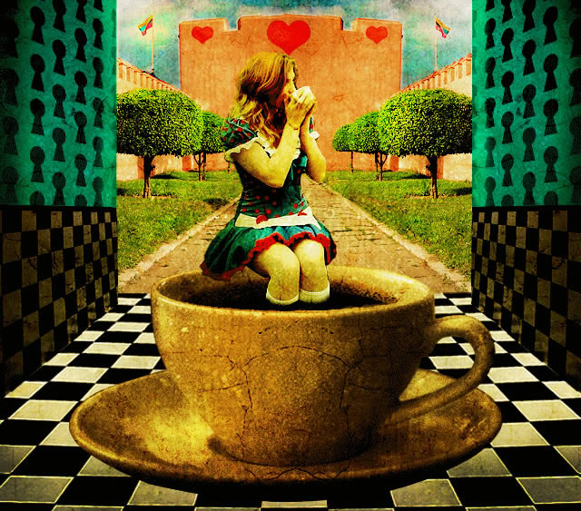 Alice in Wonderland Drinking Tea in the Royal Courtyard (Tutorial)