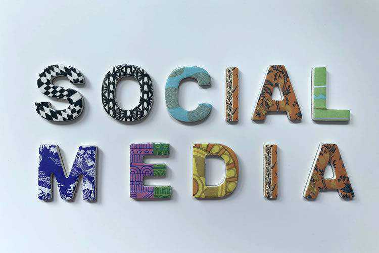 10 Powerful Plugins for Integrating Social Media into WordPress social-th